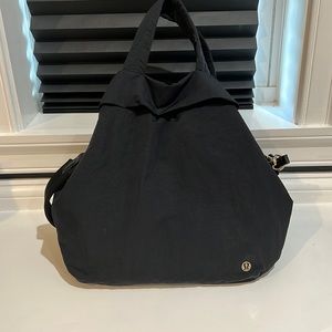 Lululemon tote